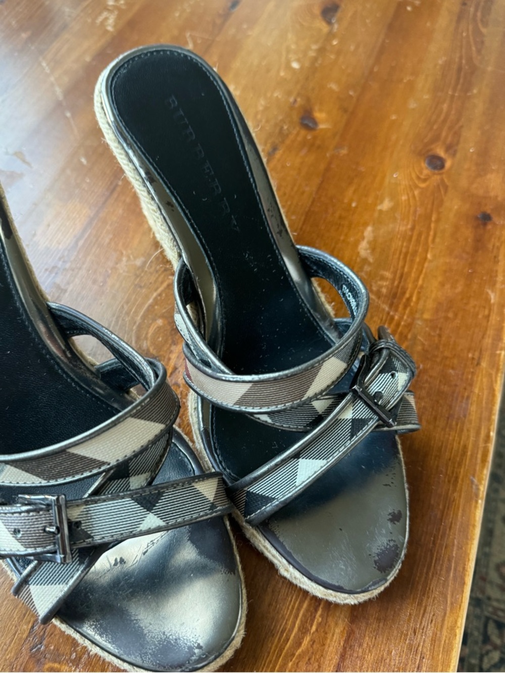 Burberry Black & Beige Check Espadrille Slide Sandals. Classic Nova check logo.